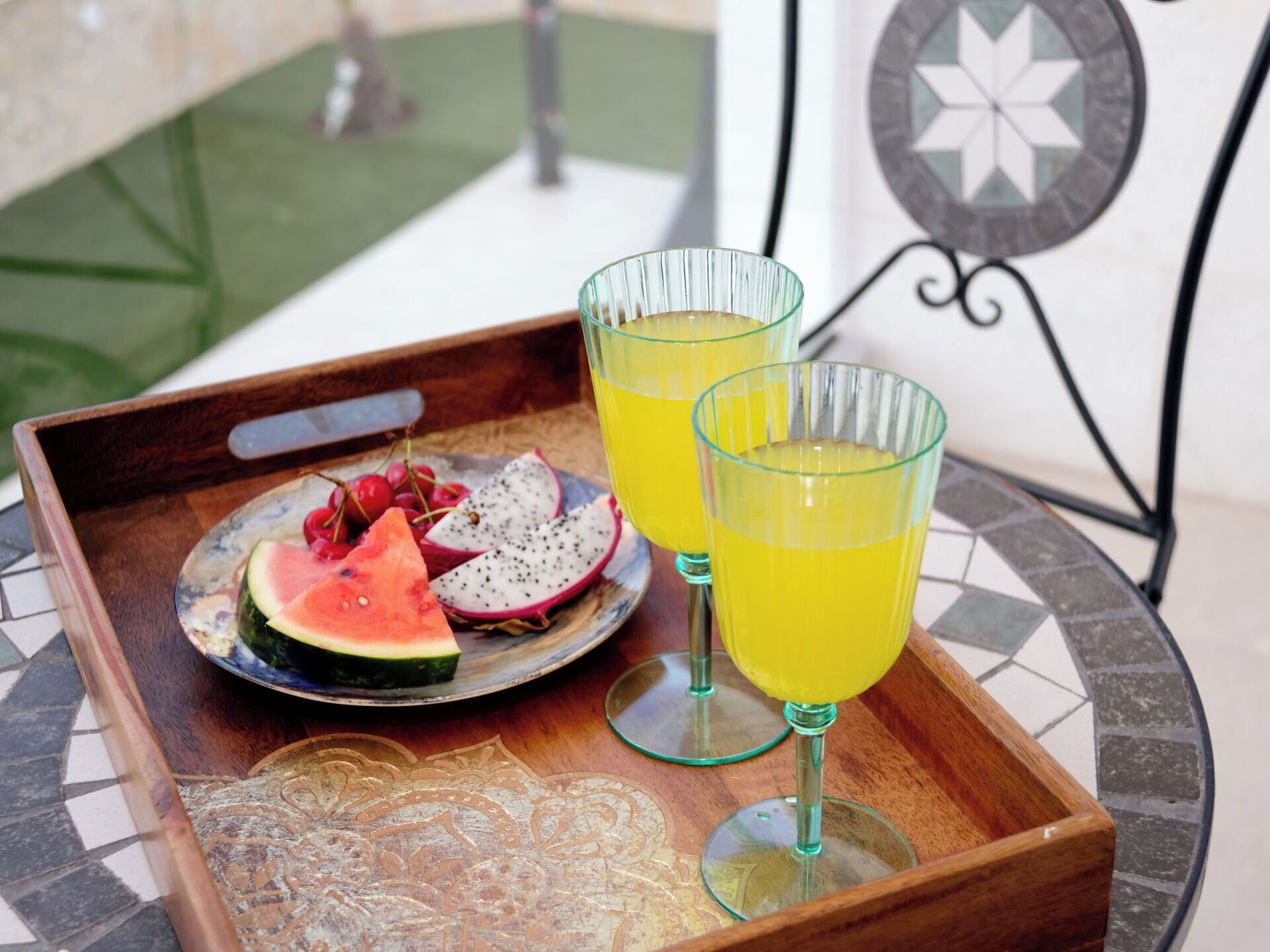 Tableware, Fruit, Table, Food
