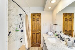 單棟房屋 (5 Bedrooms) | 內部