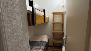 Uklassifisert bilde, 2 av 8, knapp