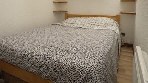 Uklassifisert bilde, 5 av 8, knapp