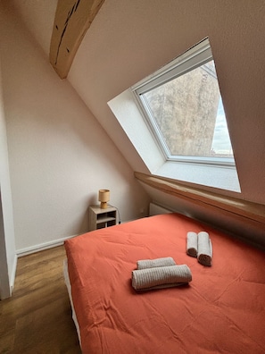 Room - Vrbo Property (Dijon)