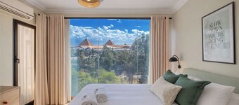 Pyramids & GEM Panorama Retro