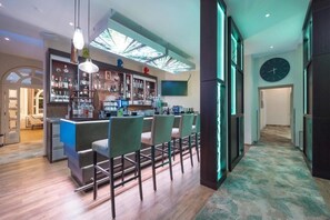 Bar (in der Unterkunft)