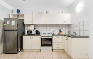 Room - Zen Bamboo Cozy - Modern - Central (Darwin)