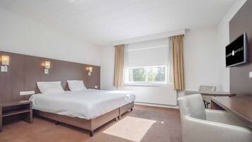 1 chambre, fer et planche Ă repasser, Wi-Fi gratuit, draps fournis