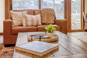 Interior - Park City Family Retreat Hot Tub Pet Friendly 177 3 Bedroom Condo (Park City)