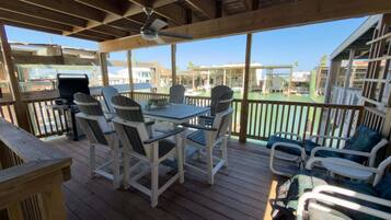 House, 2 Bedrooms | Outdoor dining