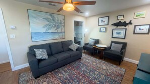 Nhà, 2 phòng ngủ | Khu phòng khách