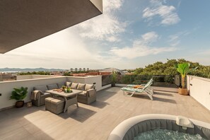 Apartment - Deluxe Apartment Anelle With Jacuzzi (Zadar)