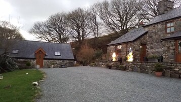 House, 1 Bedroom, Balcony | Exterior