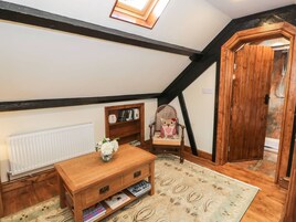 House, 1 Bedroom, Balcony | Interior