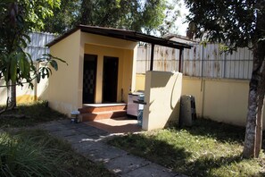 Terrace/patio - Private 3-bedroom Family Villa in Siem Reap 2.8 Km to Angkor Wat Pet Friendly (Krong Siem Reap)