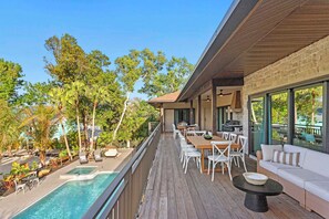 Outdoor dining - New! Lux Estate, Pool, Hot Tub, Sauna, Cold Plunge (Bradenton)