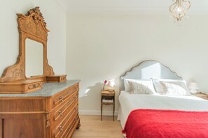2 chambres, fer et planche Ă repasser, Wi-Fi, literie fournie