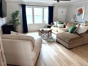 Smart TV - Beachside Gem Steps from Intracoastal (St. Augustine)