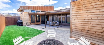 Corner Vista @ Palisade Legends