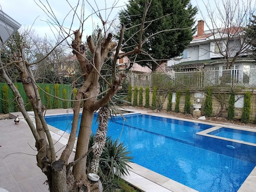 Luxury Private Villa ,Pool & Garden in Kilyos Peaceful Escape Near the Black Sea