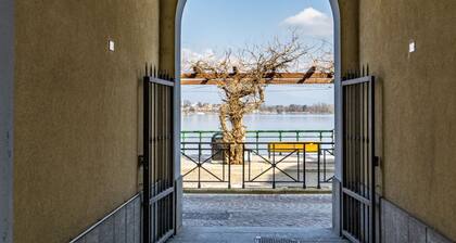 Arona center - Lake 108 - 10 mt from the lake - Wifi-AC