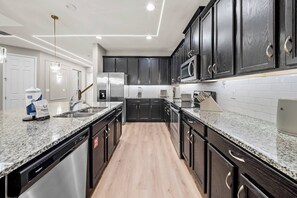 Dishwasher, high chair - 7BR house with game room near Disney (Kissimmee)
