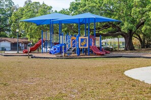 Children’s area - 3-bedroom house in beautiful Sarasota. Create your memories here! (Sarasota)