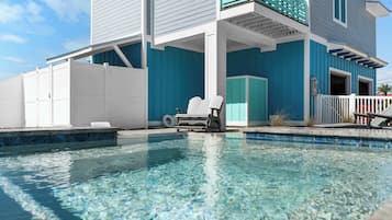 Piscine extérieure