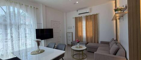 Nhà, 3 phòng ngủ, phù hợp cho người khuyết tật | Khu phòng khách