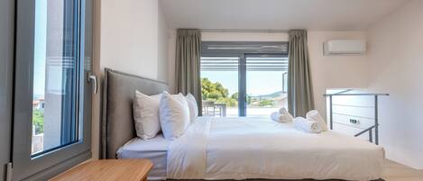 Luxury Duplex, Partial Sea View | Memory foam beds, laptop workspace, free WiFi, bed sheets
