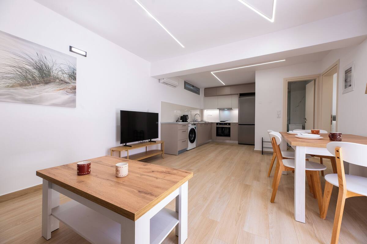 Leilighet – comfort | Memory foam-senger, skrivebord for bærbar PC og wi-fi (inkludert)