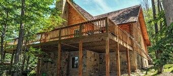 Broqvarn is a wonderful all season home! Great Rates! Close to Lodge & Trails!