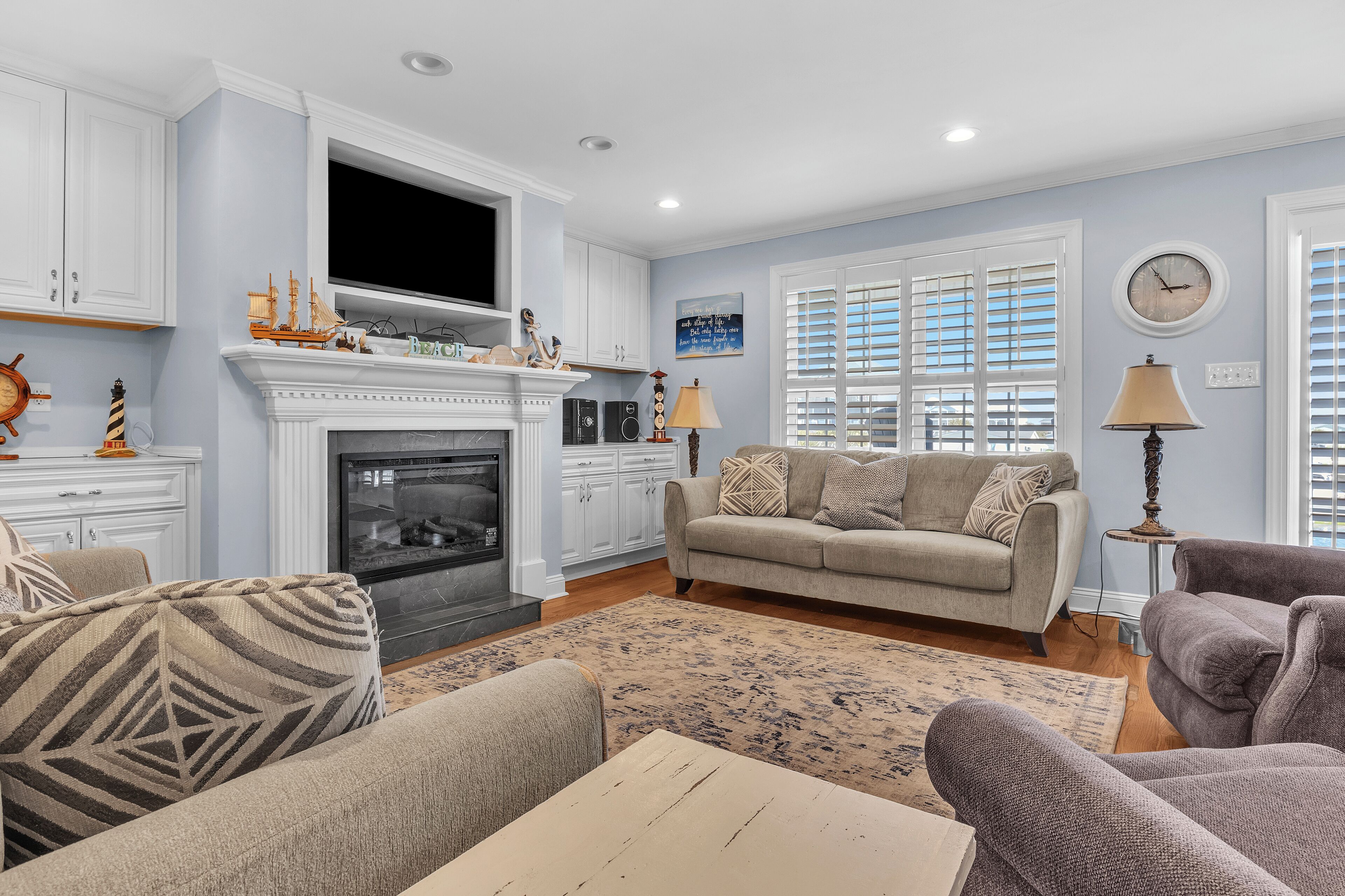 Canal Front Home, Boat Dock, Sleeps 17, Dog Friendly - Topsail Beach, NC