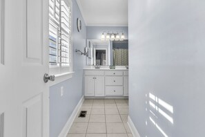 Interior - Canal Front Home, Boat Dock, Sleeps 17, Dog Friendly (Surf City)