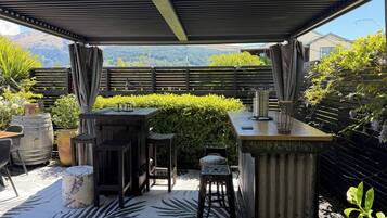 Apartment, 1 Bedroom, Smoking, Balcony | Outdoor dining