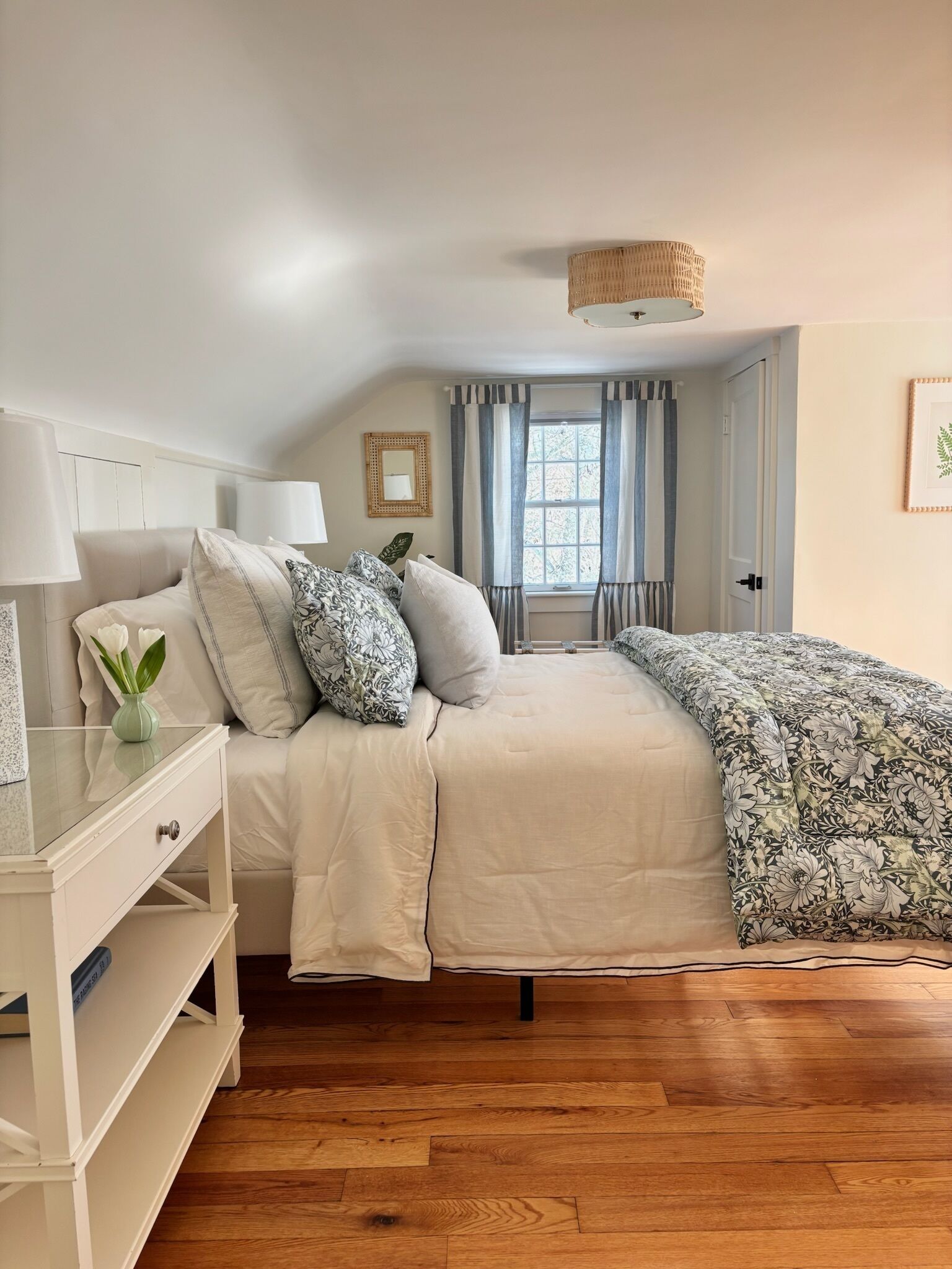 3 chambres, fer et planche à repasser, Wi-Fi gratuit, draps fournis