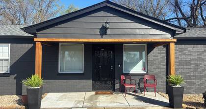 Elvis, Blues & BBQ: 4BR Home Just Outside Memphis, Minutes from USA Ball Stadium