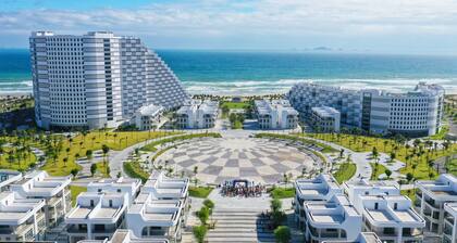 The ocean-view Cam Ranh