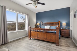2 bedrooms, iron/ironing board, free WiFi, bed sheets - Town-view Terrace | Pool | Minutes from 76 (Branson)