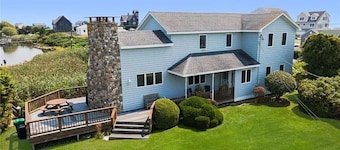 NEW Premier Waterfront Home Triple Master w/Private Dock-Walk to Matunuck Beach