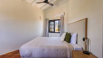 Luxury Villa, Harbour View