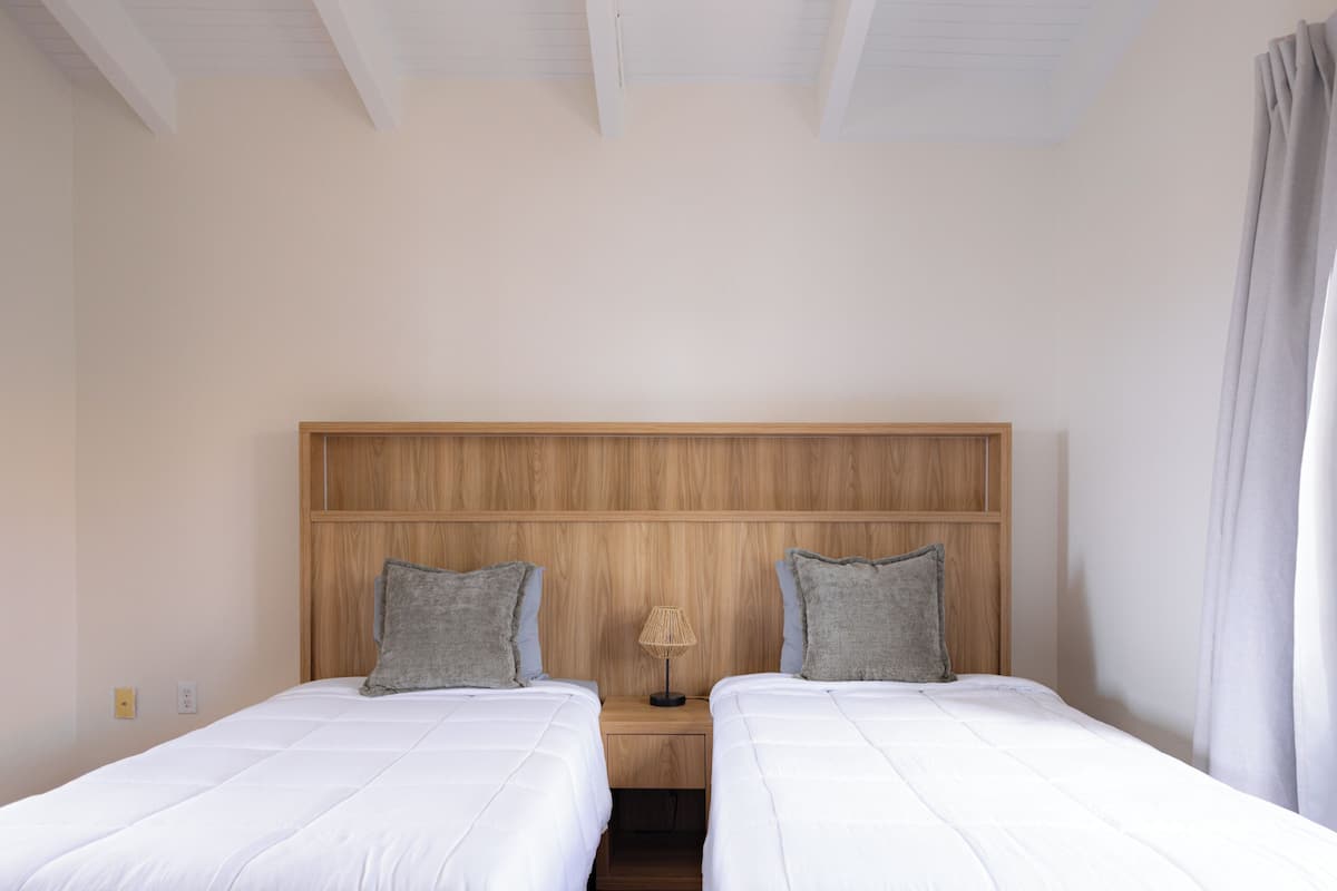 Villa luxueuse, vue sur le port