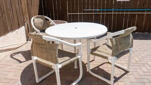 屋外ダイニングエリア