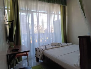 Deluxe Single Room | Free WiFi, bed sheets - Ristash Green Resort Mtwapa (Mtwapa)
