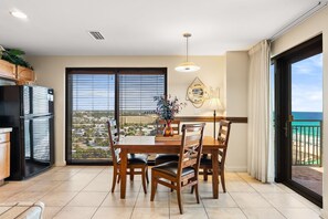 Dining - Origin 1033/1035 - Three Bedroom Gulf View Connector Unit - Best Gulf View! (Panama City Beach)