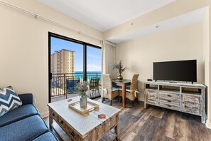 TV, DVD player - Origin 1033/1035 - Three Bedroom Gulf View Connector Unit - Best Gulf View! (Panama City Beach)