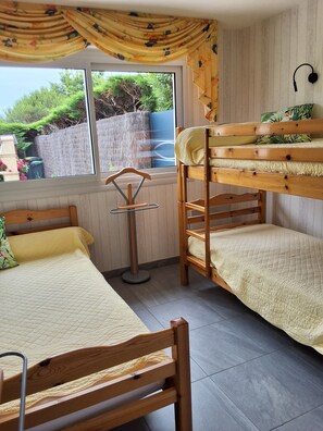 2 Schlafzimmer, Bügeleisen/Bügelbrett, WLAN, Bettwäsche