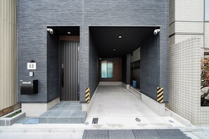 تفاصيل الفندق من الخارج