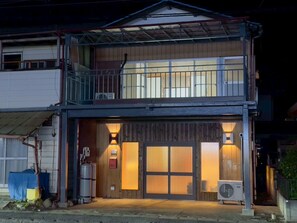 Exterior - The Old Futon Shop HU1 (Midori)
