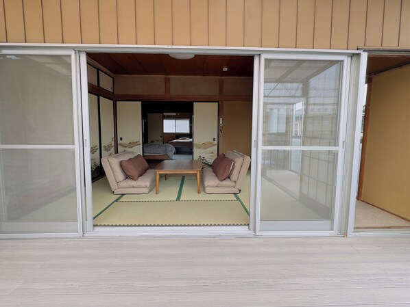 Family House, 3 Bedrooms, Non Smoking, Kitchen | Interior - The Old Futon Shop HU1 (Midori)