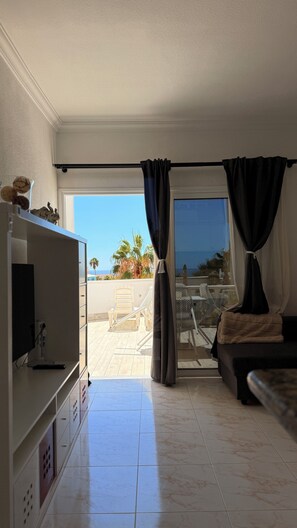 Apartment, Bay View