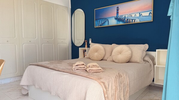 Blackout curtains, iron/ironing board, free WiFi