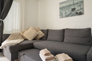 Blackout curtains, iron/ironing board, free WiFi